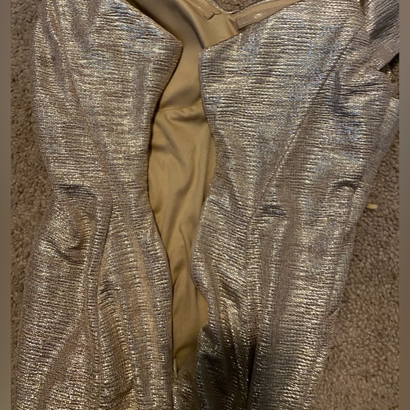 Beautiful shimmer gown - Picture 9 of 10